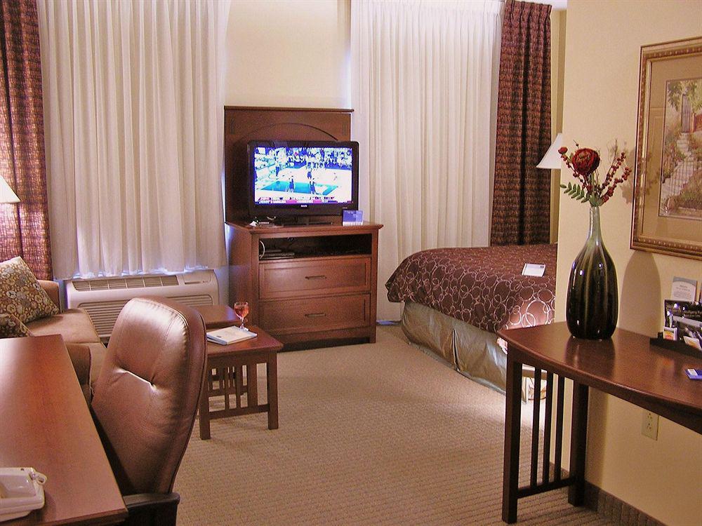 Staybridge Suites Harrisburg-Hershey By Ihg Ruang foto